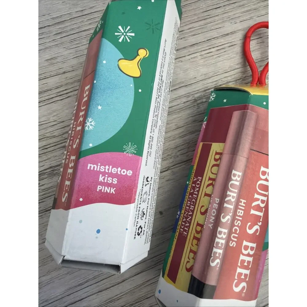 Lot Of 2 Burt’s Bees Limited Edition Mistletoe Kiss 3 Pack Each Lip Balm Sealed